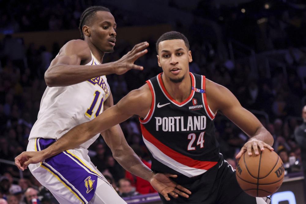 尔马在中场 尔马在中场