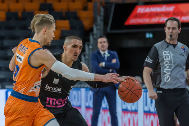 门将精彩化 门将精彩化