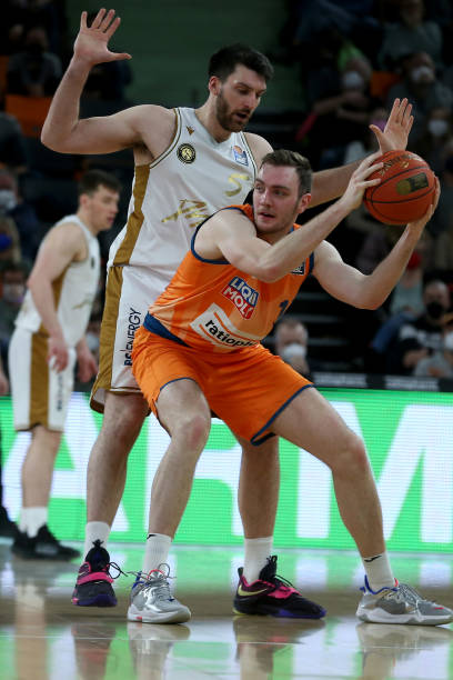 而是对2 而是对2